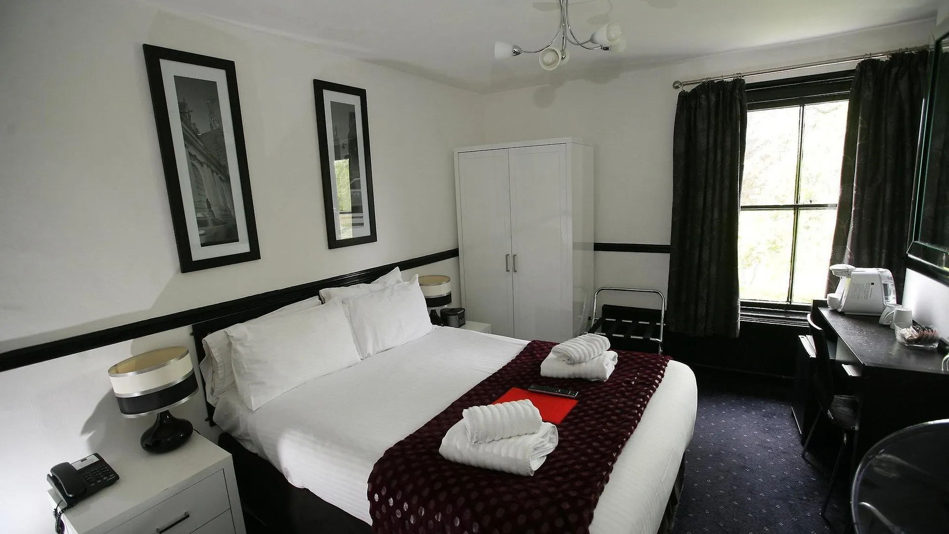 Hotel Noir York 3*,